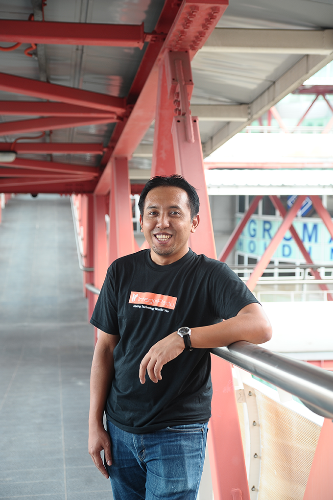 FADZLI FADZLI